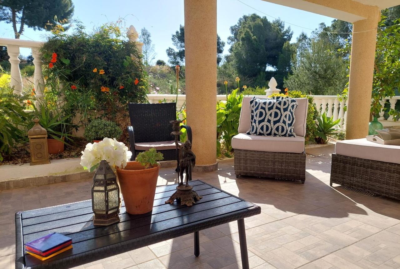 Fabulous Detached Large Villa 5 Bedrooms 3 Bathrooms Backing Onto Villamartin Golf Course Buitenkant foto